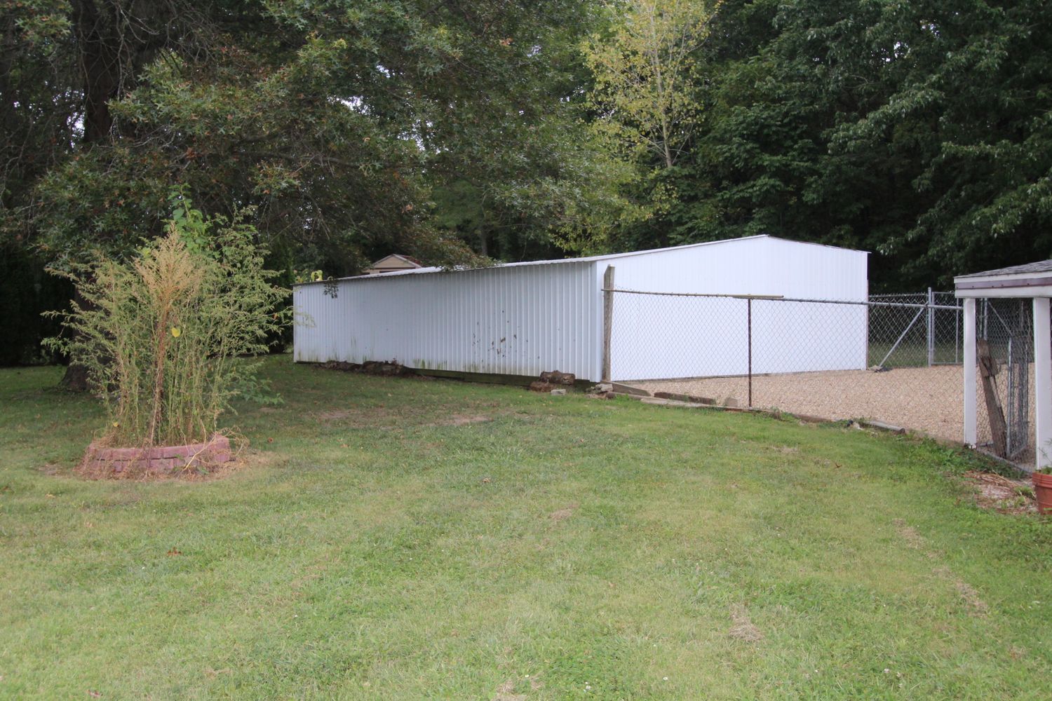 6040 Lerna Rd, Mattoon, IL 61938